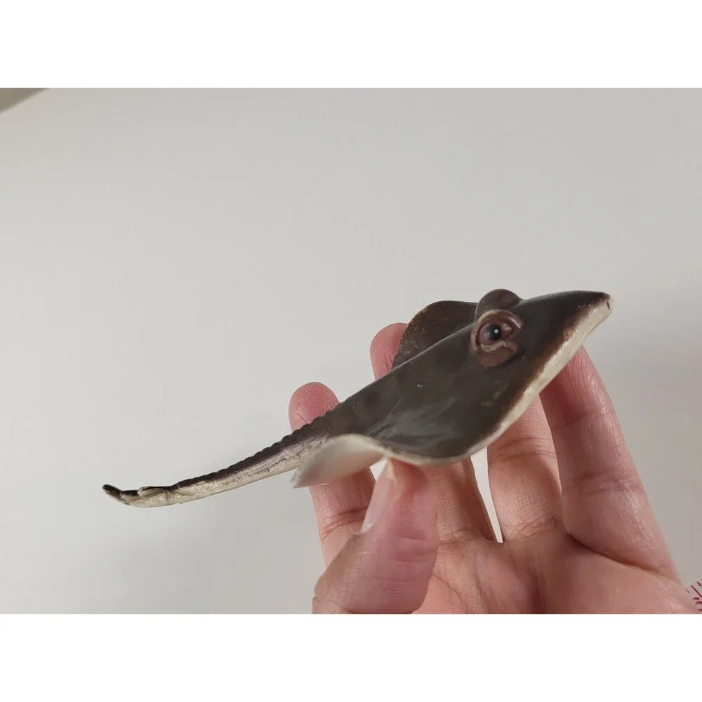 AAA Devil Fish Stingray Figurine Brown Manta Ray Ocean Marine Animal Figure Vint